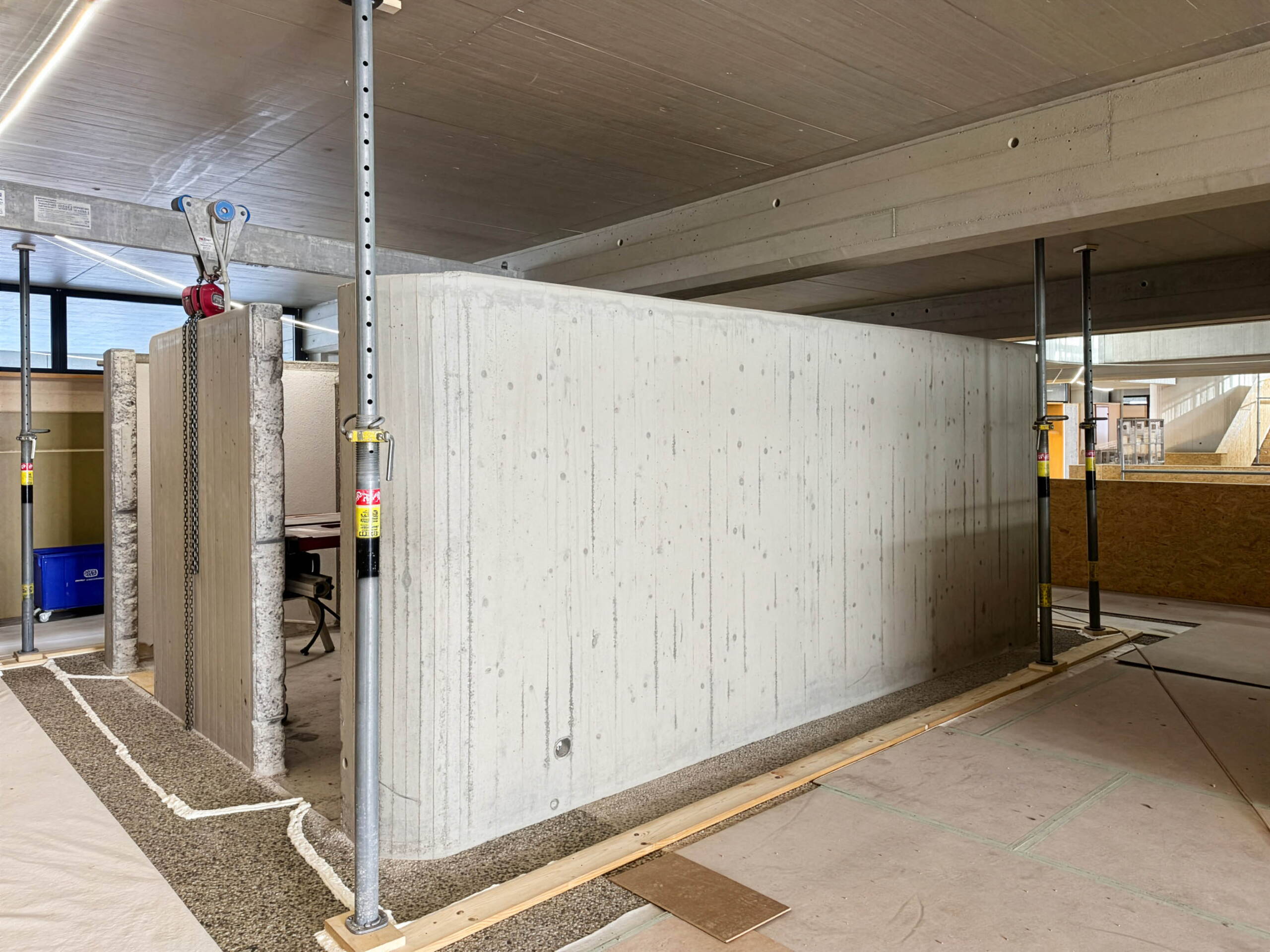 Zoom: 07_gymnasium_thun_fraebag_bern_upscale.jpg