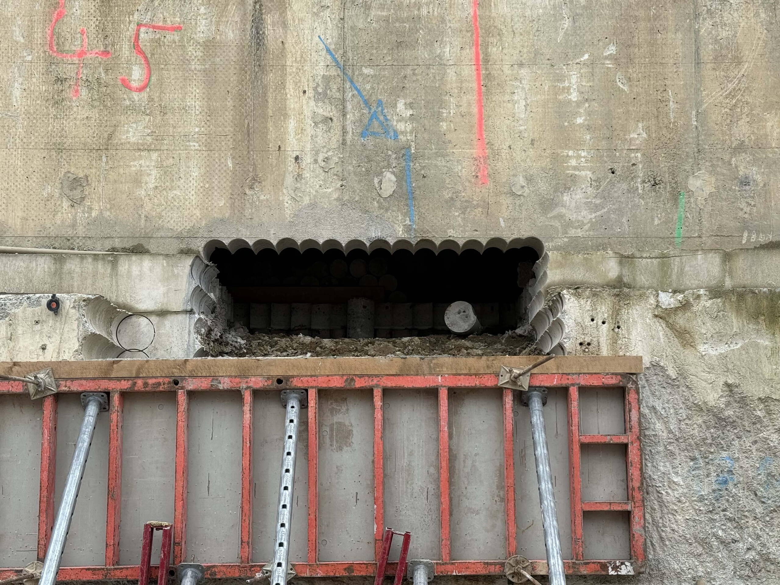 Zoom: 04_erweiterung_ewag_bern_fraebag_bern.jpg