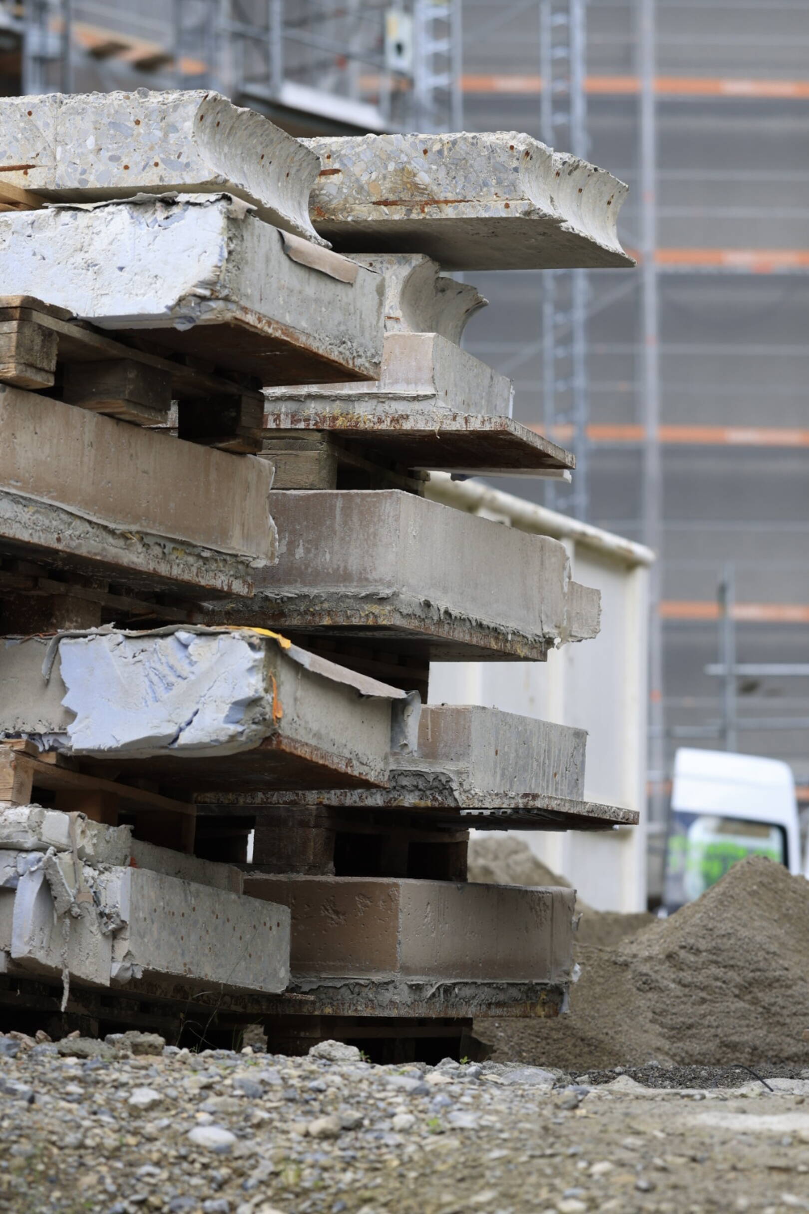 Zoom: 02_holenacker_fraebag_bern_neu.jpg