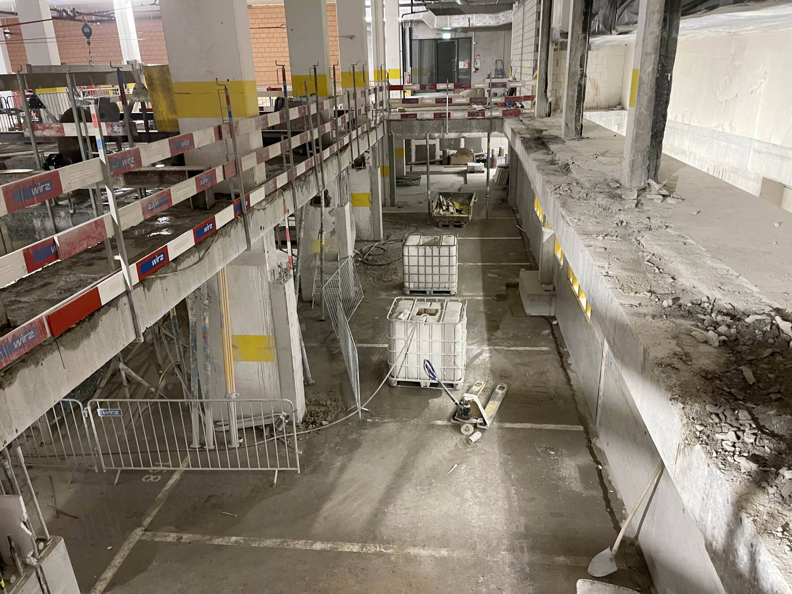 Zoom: 13_postparc_fraebag_bern_neu.jpg