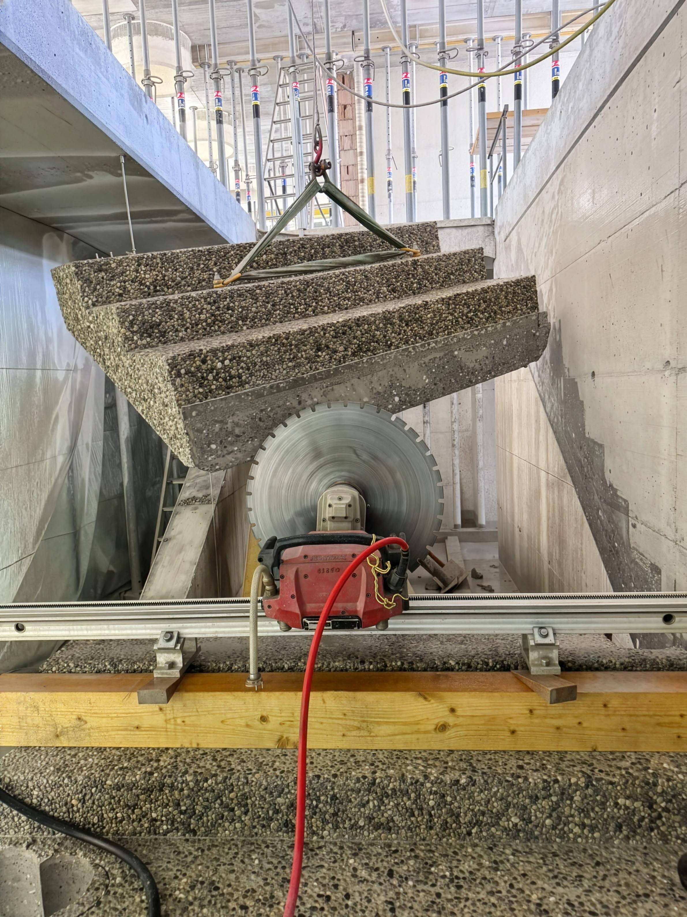 Zoom: 11_gymnasium_thun_fraebag_bern_upscale.jpg