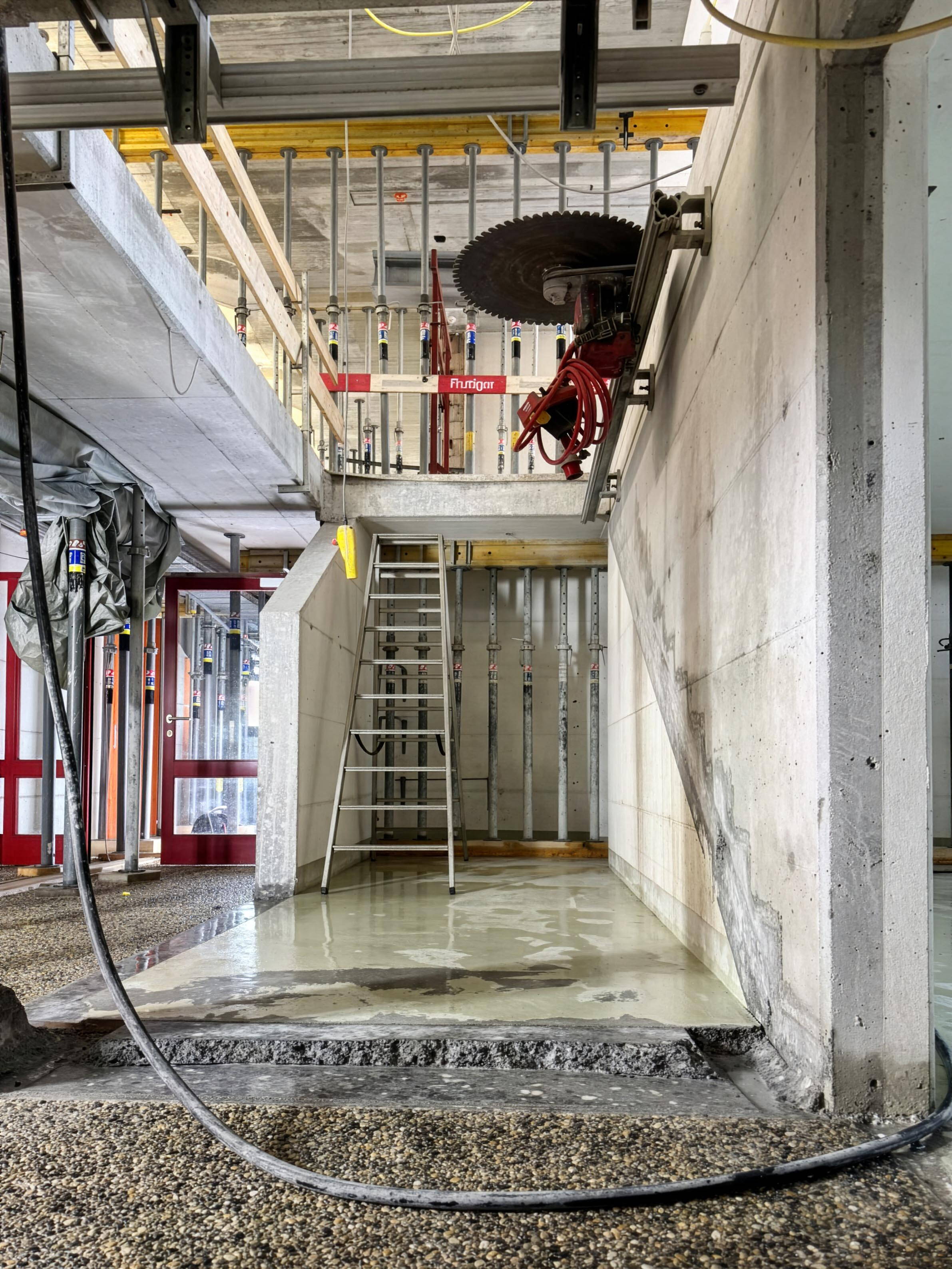 Zoom: 12_gymnasium_thun_fraebag_bern_upscale.jpg